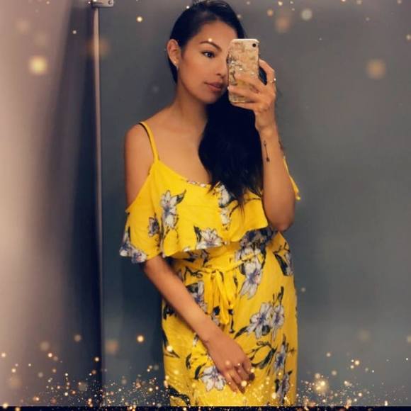 Meet your Posher, Sheena - Picture 1 of 1